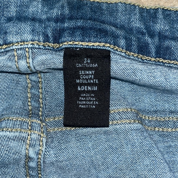 Light blue skinny jeans H&M, 34L, stretchy - Picture 3 of 7